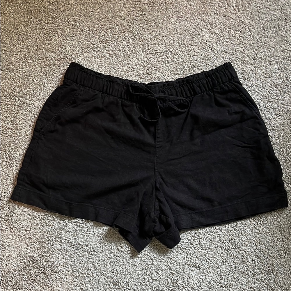 GAP Black Linen Blend Shorts with Relaxed Fit